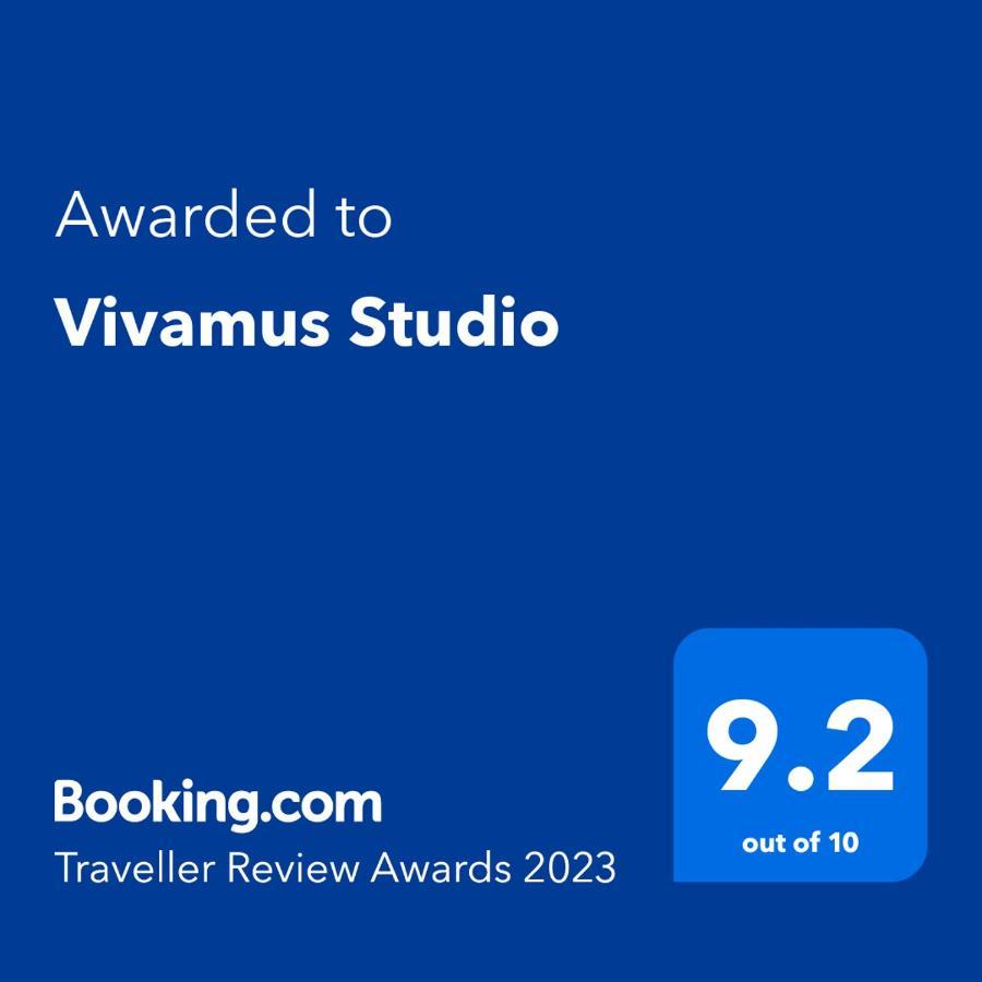 Vivamus Studio Braşov Exteriör bild
